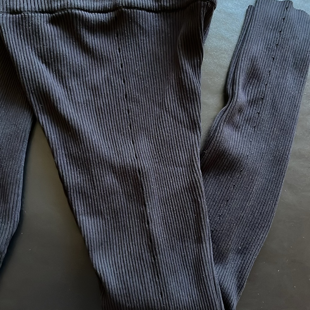 IMMODEL 2PC Ribbed Knit Tank and Legging Set - Picture 7 of 9